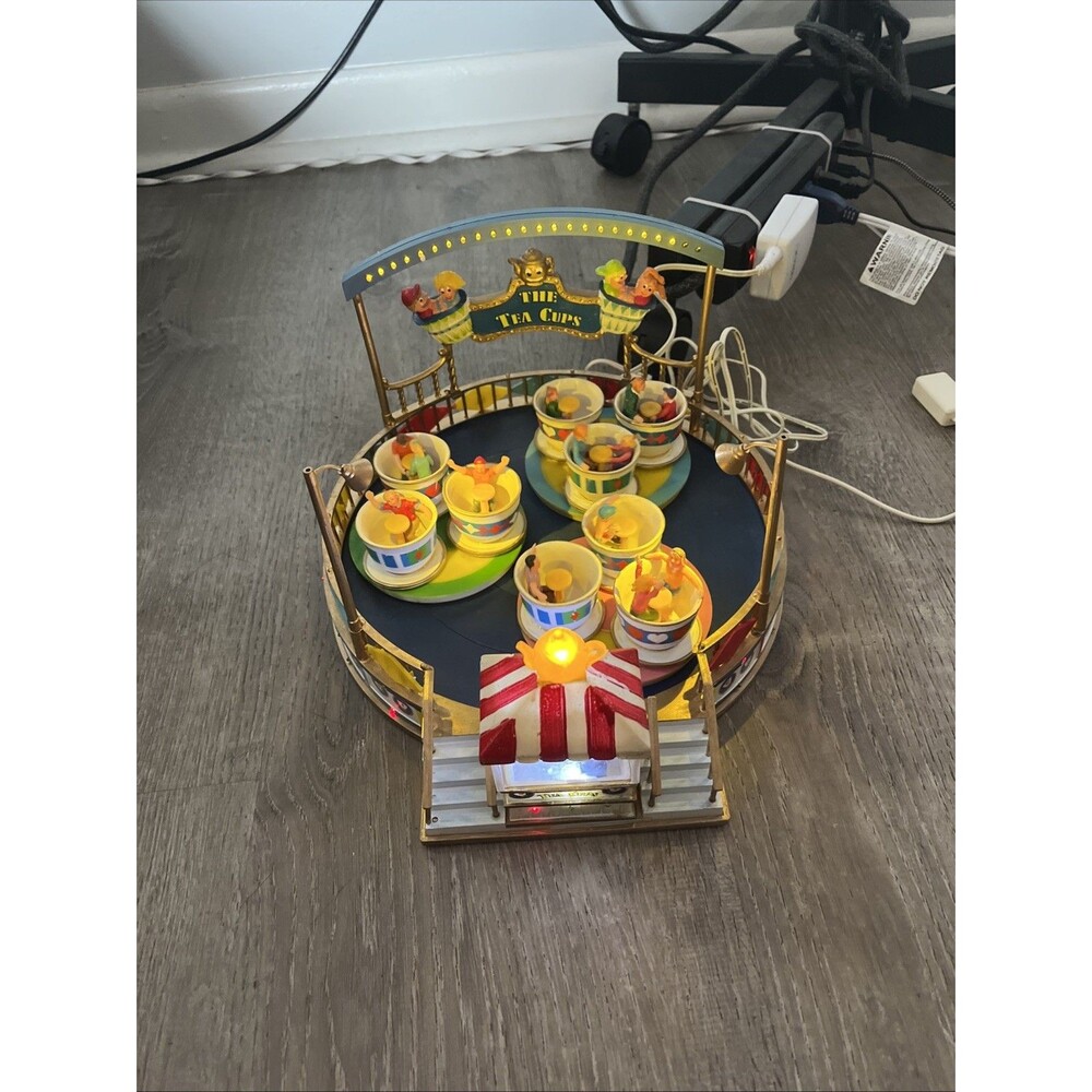 The Tea Cups Animated Carnival Ride 84808 Vintage Collection - TESTED WORKS